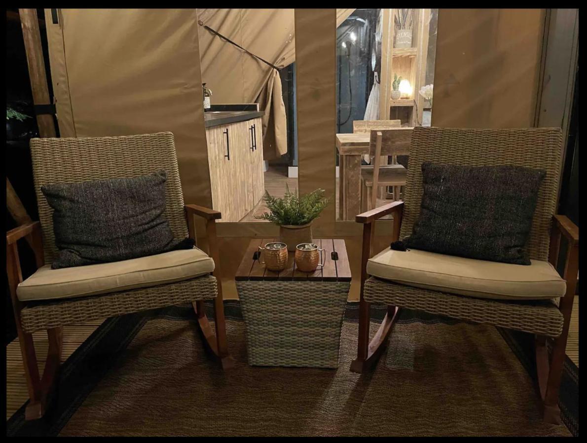 Hotel Firefly Season Glamping Sevierville Exterior foto