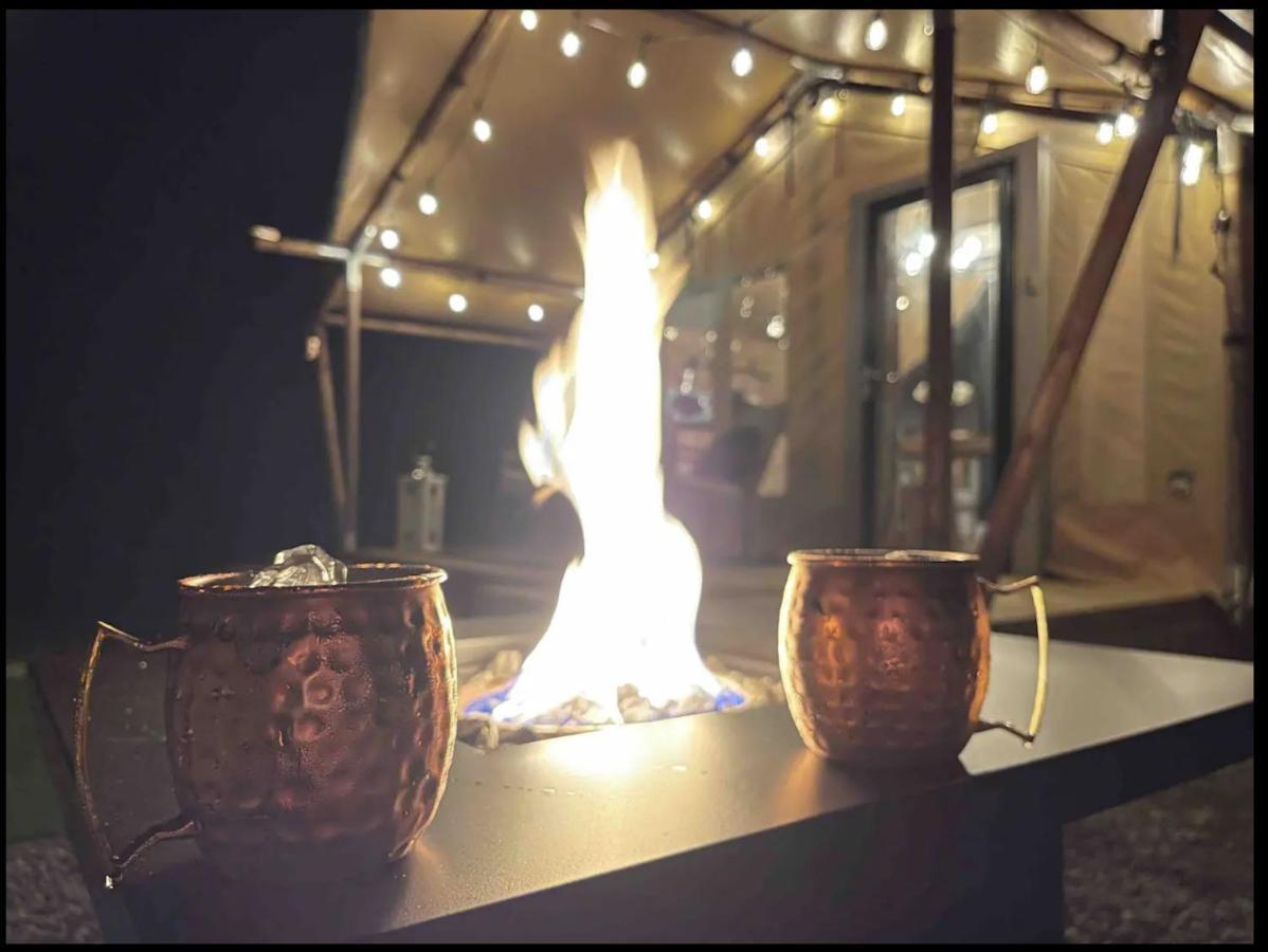 Hotel Firefly Season Glamping Sevierville Exterior foto
